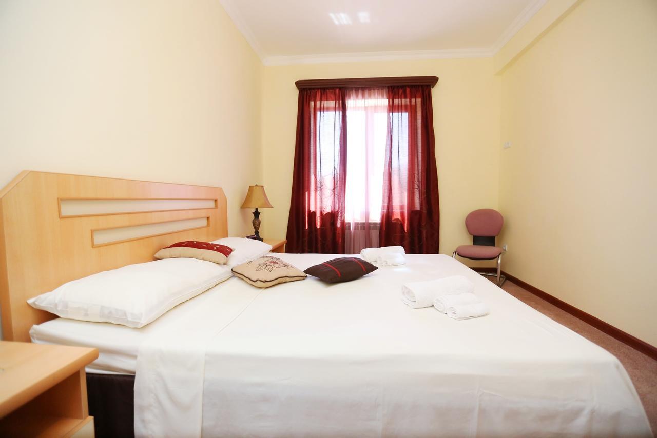 Amrots Hotel Vaykʼ Zewnętrze zdjęcie