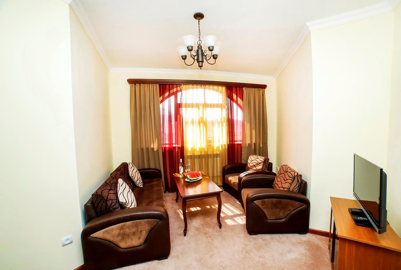Amrots Hotel Vaykʼ Zewnętrze zdjęcie