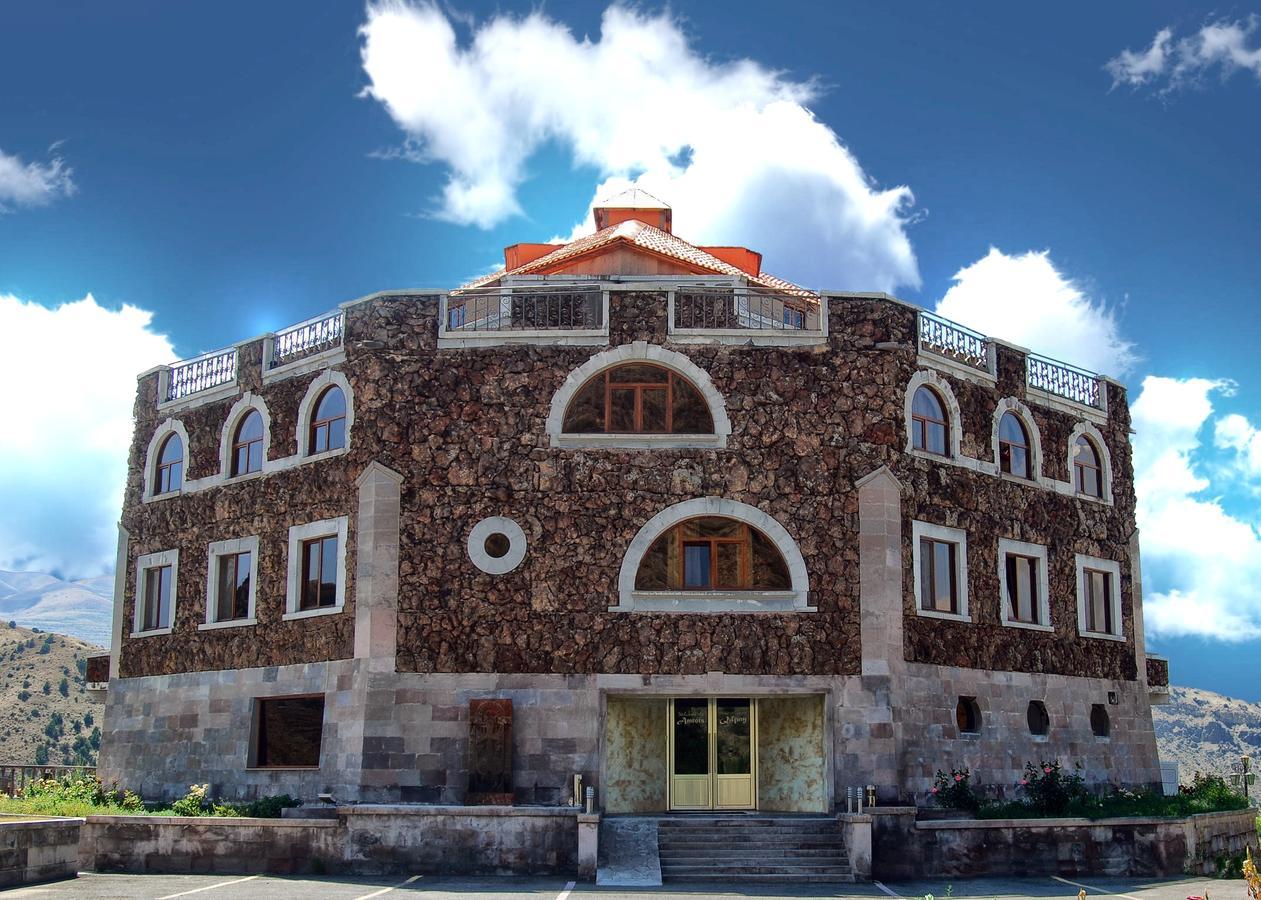 Amrots Hotel Vaykʼ Zewnętrze zdjęcie